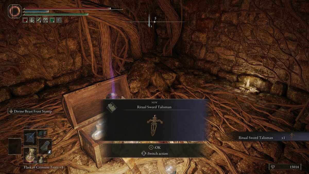 Elden Ring Ritual Sword Talisman: A player receiving the Ritual Sword Talisman from a chest.